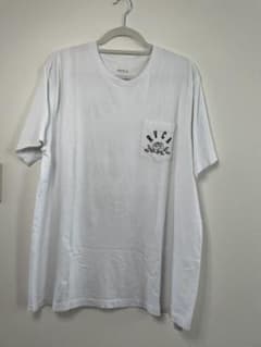 やす様専用　RVCA Tシャツのサムネイル