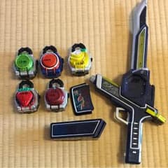 DX無双セイバー&ロックシード5点付のサムネイル