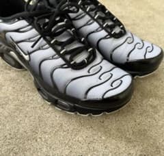 NIKE AIR MAX PLUSのサムネイル