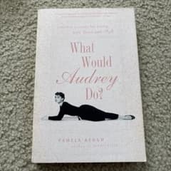 What Would Audrey Do? パメラ・キーオ 洋書のサムネイル