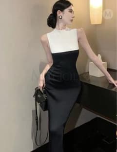 白黒ノースリーブマキシドレスのサムネイル