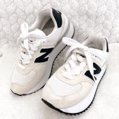 New Balance WL574ZAH 厚底 スニーカー ライトベージュ 23 - メルカリ