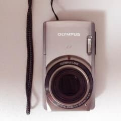 【値下げ❗️】デジタルカメラ＊美品OLYMPUSのサムネイル