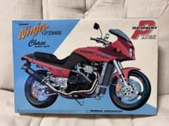 カワサキGPZ900Rニンジャ改チェイス仕様プラモデルのサムネイル
