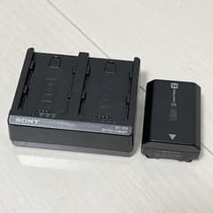 ②SONY バッテリーチャージャー BC-ZD1 + 純正BT1本付 - メルカリ