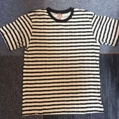 UNIQLO ユニクロ　 LEGOTシャツのサムネイル