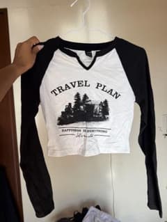 TRAVEL PLAN クロップドTシャツのサムネイル
