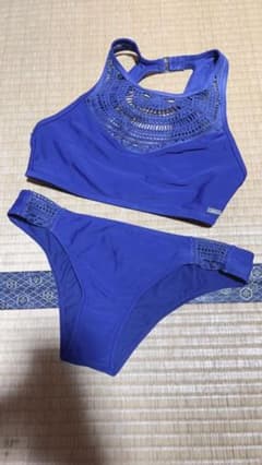 水着 ビキニのサムネイル