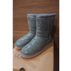 UGG  クラシックショート  ムートンブーツのサムネイル