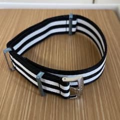 OMEGA純正NATOストラップ ブラック&ホワイト ラグ幅20mm - メルカリ