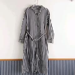 モノトーンストライプのロングシャツワンピのサムネイル