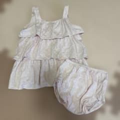 フリル付きタンクトップとショートパンツセットのサムネイル