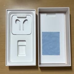 Apple iPhone 8 Plus 空箱のサムネイル
