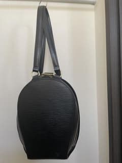 VUITTON ヴィトン マビヨン エピ 黒 リュックのサムネイル