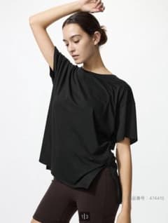 UNIQLO 〔 ユニクロ 〕黒Tシャツ エアリズムのサムネイル