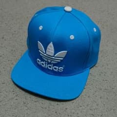 adidas キャップのサムネイル