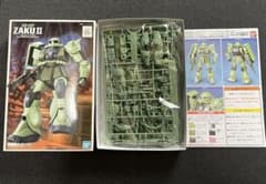 BANDAI ZAKU II ガンプラ プラモデルのサムネイル