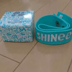 SHINee WORLD J限定 ネームタグのサムネイル