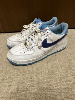 ナイキ エアフォース1 ロー ファースト ユース ユニバーシティ ブルーのサムネイル
