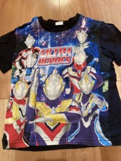 ULTRA HEROES ウルトラマン Tシャツ 110のサムネイル