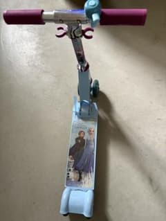 アナと雪の女王 キックボードのサムネイル