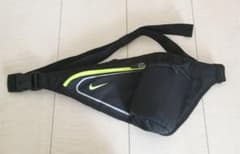 Nike ナイキ　ランニング用　ウエストポーチ　男女兼用のサムネイル