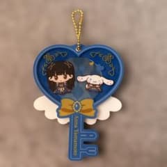 シナモロール =LOVE 山本杏奈 アクリルキーホルダーのサムネイル