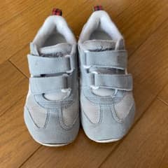 asics×familiarコラボ17cmのサムネイル