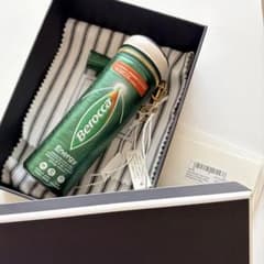 新品 ANYA HINDMARCH Berocca パース チャーム 新品 ANYA HINDMARCH Berocca コインパース チャーム - メルカリ