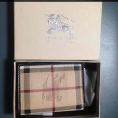Burberry名刺入れのサムネイル
