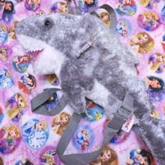 サメ ぬいぐるみリュックのサムネイル