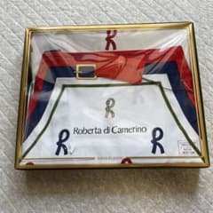 ロベルタディカメリーノのエプロンのサムネイル