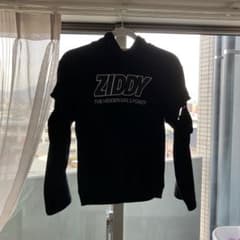 ziddy パーカー150センチのサムネイル