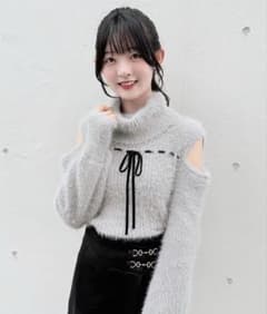 NOMAE ベロアリボンオフタートルニットのサムネイル