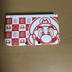 Nintendo 3DS LL マリオ限定モデル 本体のサムネイル