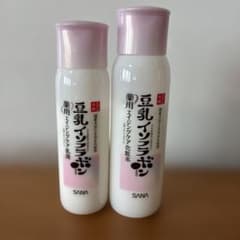 豆乳イソフラボン薬用エイジングケア化粧水、乳液セットのサムネイル