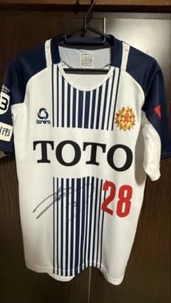 ギラヴァンツ北九州 アウェイ(2nd)ユニフォーム ギラヴァンツ北九州 アウェイ(2nd)ユニフォーム - メルカリ