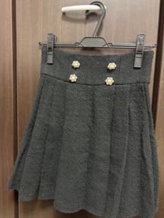 INGNI 黒スカートのサムネイル