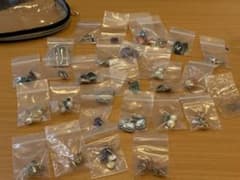 ピアス まとめ売り 大量セット ポーチ付きのサムネイル