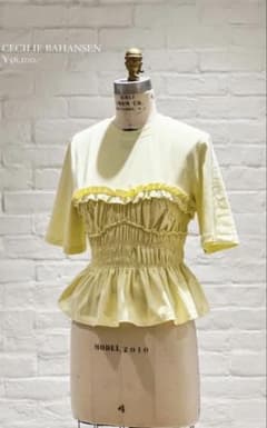 【超美品】セシリーバンセン CECILIE BAHNSENペプラムTシャツXS 超美品】セシリーバンセン CECILIE BAHNSENペプラムTシャツXS | Mercari
