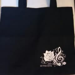 LE VELVETS トートバックのサムネイル