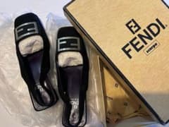FENDI スエード パンプス ブラックのサムネイル