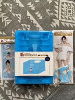 TWICE一番くじ　ナヨン　アクスタ、ミニコンテナ、フォトキーホルダーセットのサムネイル