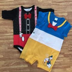 新品未使用☆ミッキー&ドナルドロンパース2枚セットのサムネイル