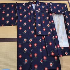 着物 ウールアンサンブル　紺色 花柄のサムネイル