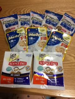 ヒルズとメディファス 猫のご飯  お値下げしました。のサムネイル