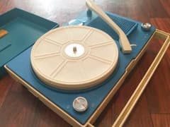 tact ポータブルレコードプレーヤーのサムネイル
