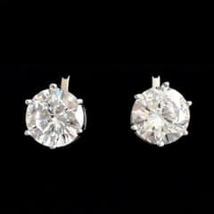 고급 라운드 컷 지르코니아 8mmsize 귀걸이 Silver 컬러