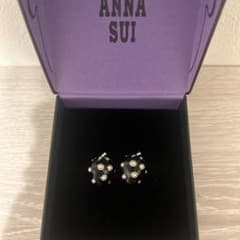 ANNA SUI ピアス イチゴのサムネイル