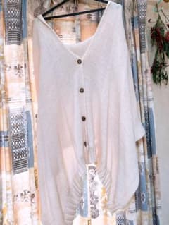 BEAMS HEARTS☆ニットポンチョ 白のサムネイル